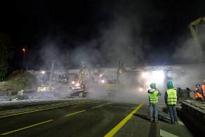 démolition du pont autoroutier de Cuvat